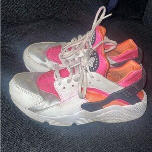 Nike Air Huarache Run White Pink Pow Women's Size 7 634835-102